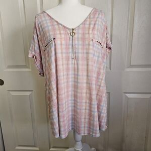 3X Plaid V-Neck Top with Zipper Detail